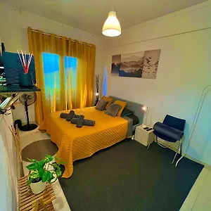 Quarto em Acomodações Particulares Cardia's, Sacavém