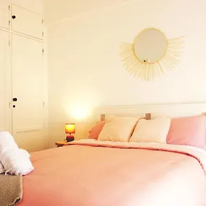 Quarto em Acomodações Particulares Sintra - Massamá, Queluz