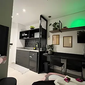 https://linda-decoracao-na-bela-vista-10-minutos-do-metro.topsaopaulohotels.com